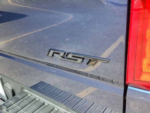 Used 2022 Chevrolet Silverado 1500 RST image 14