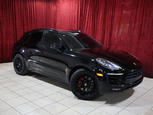 Used 2018 Porsche Macan GTS AWD/4WD image 2