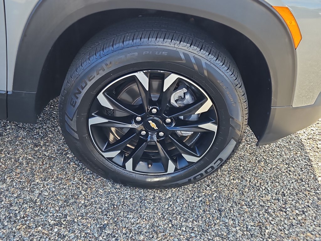 Used 2023 Chevrolet TrailBlazer LT AWD/4WD image 10