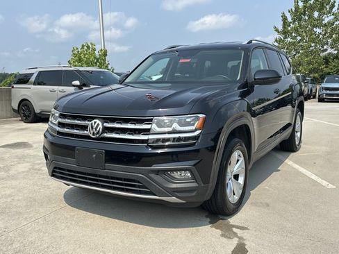 Used 2019 Volkswagen Atlas SE w/ Towing Package FWD image 2