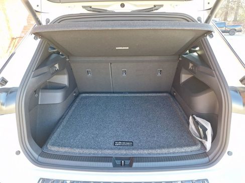 Used 2026 Volkswagen Tiguan SEL R-Line image 27