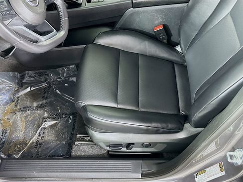 Certified 2023 Nissan Rogue SV w/ SV Premium Package image 28