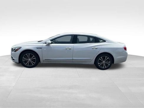 Used 2017 Buick LaCrosse Preferred FWD image 4