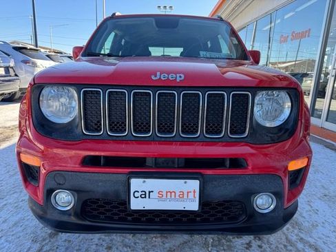 Used 2019 Jeep Renegade Latitude w/ Cold Weather Group image 2