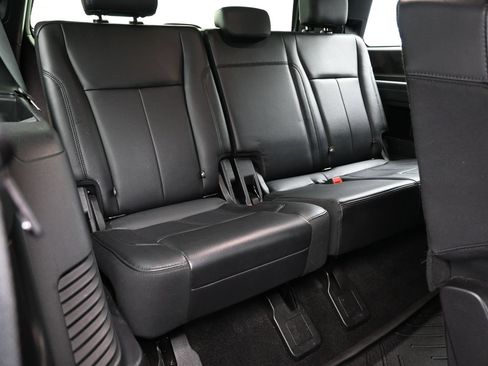 Used 2021 Ford Expedition XLT RWD image 39