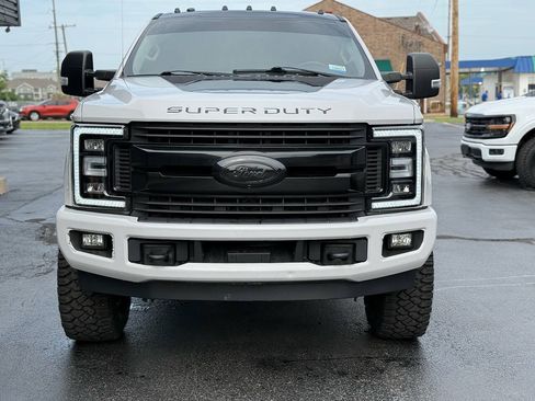 Used 2018 Ford F250 XLT w/ XLT Value Package AWD/4WD image 3