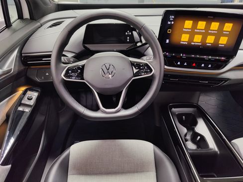 Certified 2024 Volkswagen ID.4 2WD image 16