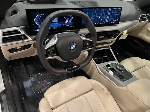 Used 2025 BMW 430i xDrive Coupe w/ Premium Package image 13