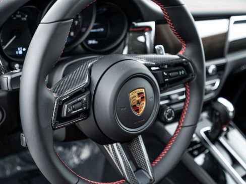 New 2026 Porsche Macan GTS image 14