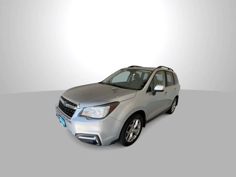 Used 2018 Subaru Forester 2.5i Limited w/ Popular Package #2 AWD/4WD image 4