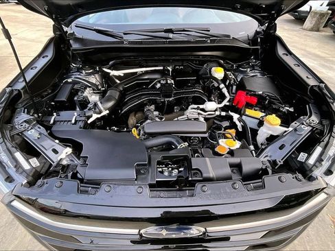 Used 2025 Subaru Forester Touring image 9