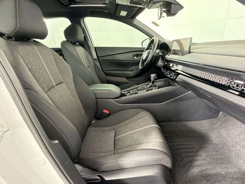 Used 2023 Honda Accord Sport image 30