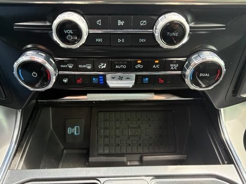Used 2024 Ford F150 Lariat w/ Equipment Group 502A High AWD/4WD image 31