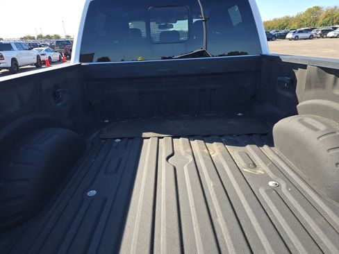 Used 2018 Ford F250 Lariat w/ Camper Package image 7