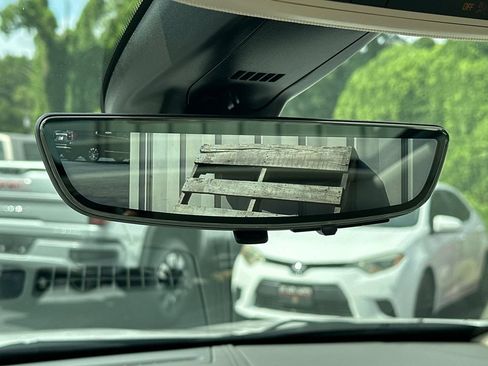 Certified 2025 Cadillac XT5 Premium Luxury w/ Technology Package FWD image 32