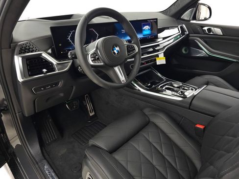 Used 2027 BMW X7 xDrive40i w/ M Sport Package AWD/4WD image 11