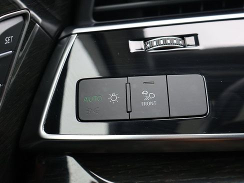 Used 2023 Audi Q7 3.0T Premium Plus w/ Premium Plus Package AWD/4WD image 37