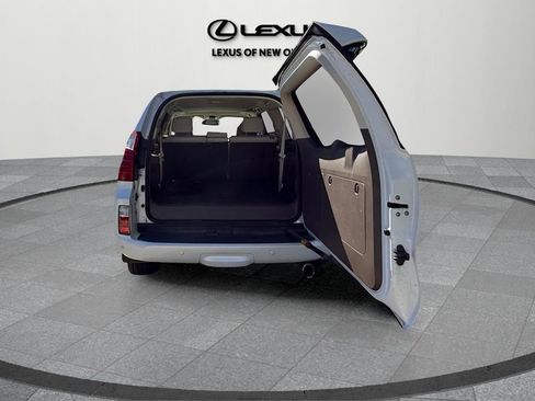 Used 2013 Lexus GX 460 image 8