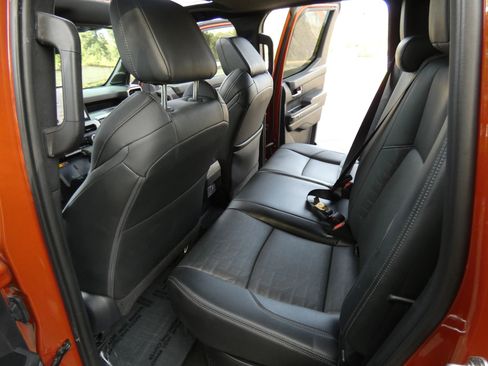 Used 2025 Toyota Tacoma TRD Off-Road w/ TRD Off Road Premium Package image 45