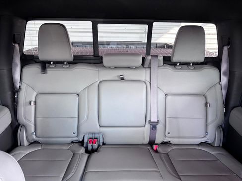 Used 2019 GMC Sierra 1500 SLT w/ SLT Premium Plus Package image 18