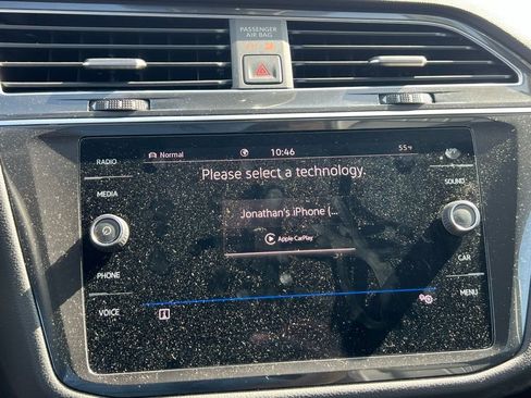 Used 2022 Volkswagen Tiguan SE image 31