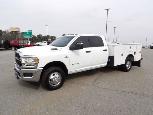 Used 2024 RAM 3500 SLT w/ Quick Order Package 2YG SLT image 3