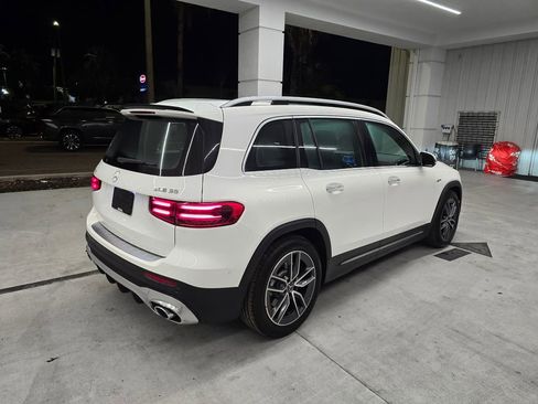 Used 2025 Mercedes-Benz GLB 35 AMG 4MATIC image 6