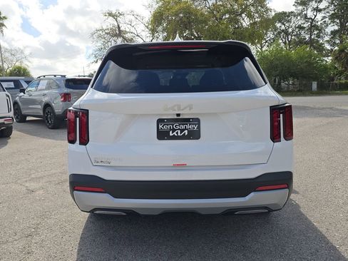 New 2026 Kia Sorento LX image 7