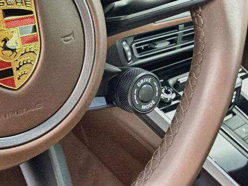 Certified 2022 Porsche 911 Carrera w/ Premium Package RWD image 15