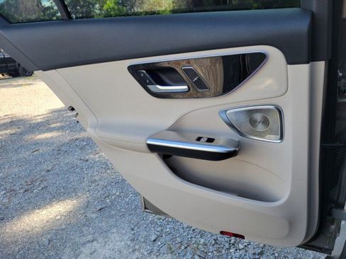 Used 2024 Mercedes-Benz C 300 Sedan image 35