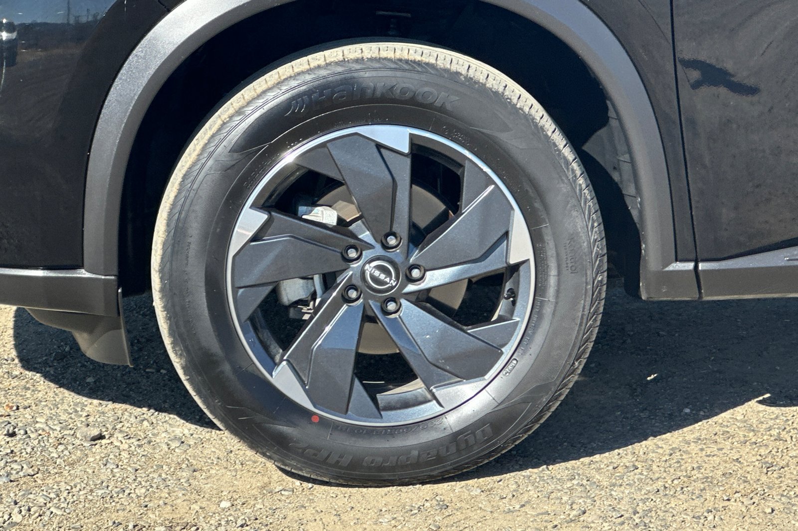 Used 2025 Nissan Rogue SV AWD/4WD image 26