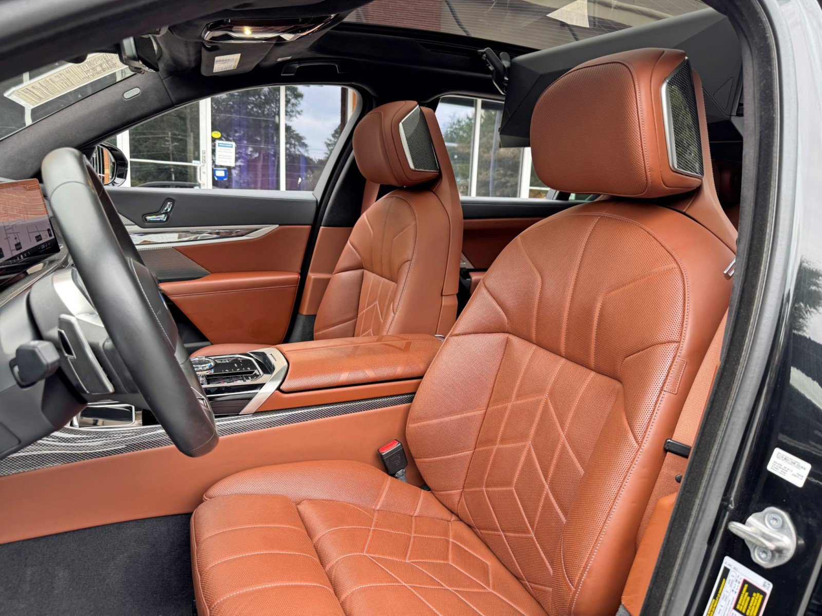 Used 2023 BMW 740i w/ Executive Package RWD image 55