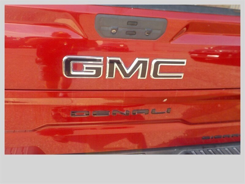 Used 2021 GMC Sierra 1500 Denali w/ Denali Ultimate Package AWD/4WD image 39