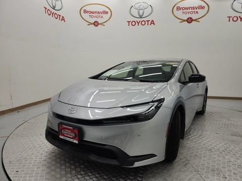 Used 2026 Toyota Prius LE FWD image 2