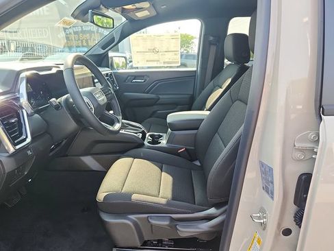 New 2026 GMC Canyon Elevation w/ Convenience Package RWD image 9