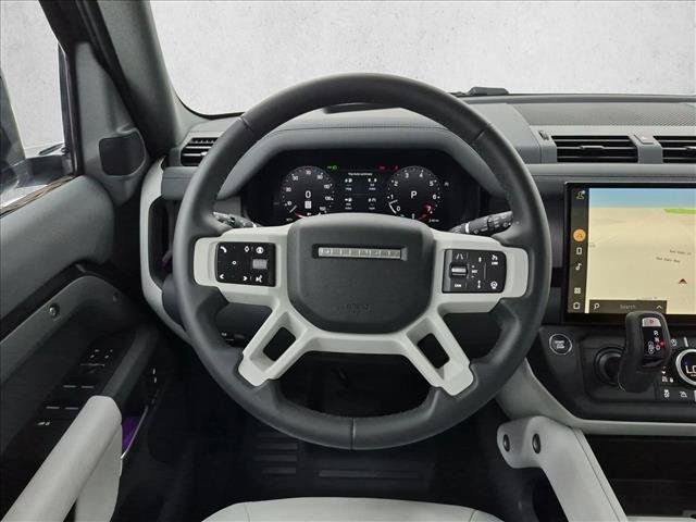 Certified 2026 Land Rover Defender 110 X-Dynamic SE AWD/4WD image 30