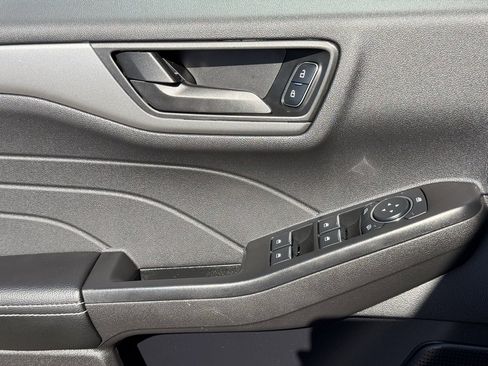 Used 2024 Ford Escape Active image 23