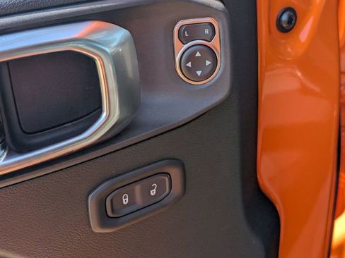 New 2026 Jeep Gladiator Sport AWD/4WD image 10