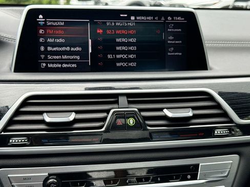 Used 2022 BMW 750i xDrive w/ Executive Package AWD/4WD image 12
