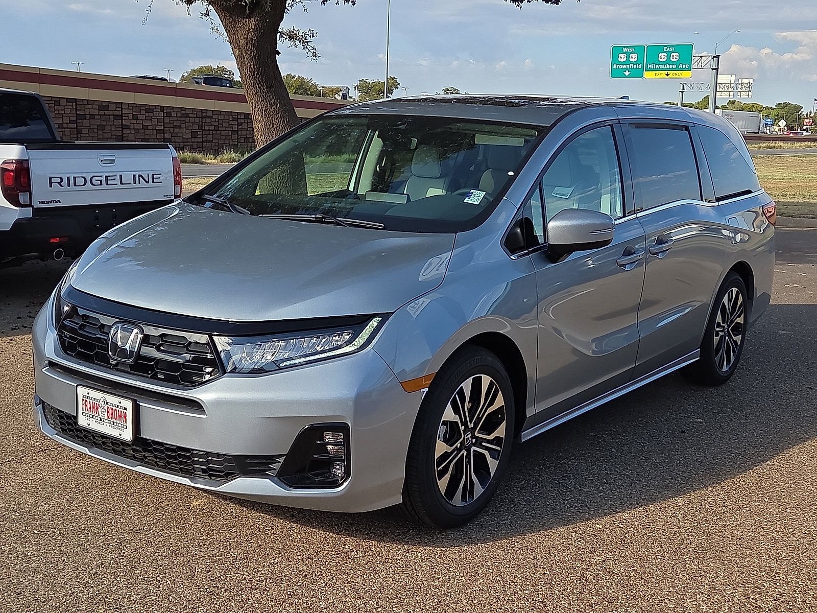 New 2027 Honda Odyssey Elite image 1