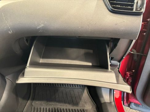 Certified 2021 Nissan Rogue Sport SL w/ Premium Package image 34