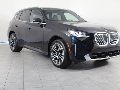 Used 2025 BMW X3 xDrive30i w/ Premium Package image 7