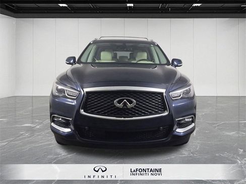 Used 2019 INFINITI QX60 Luxe w/ Essential Package image 8