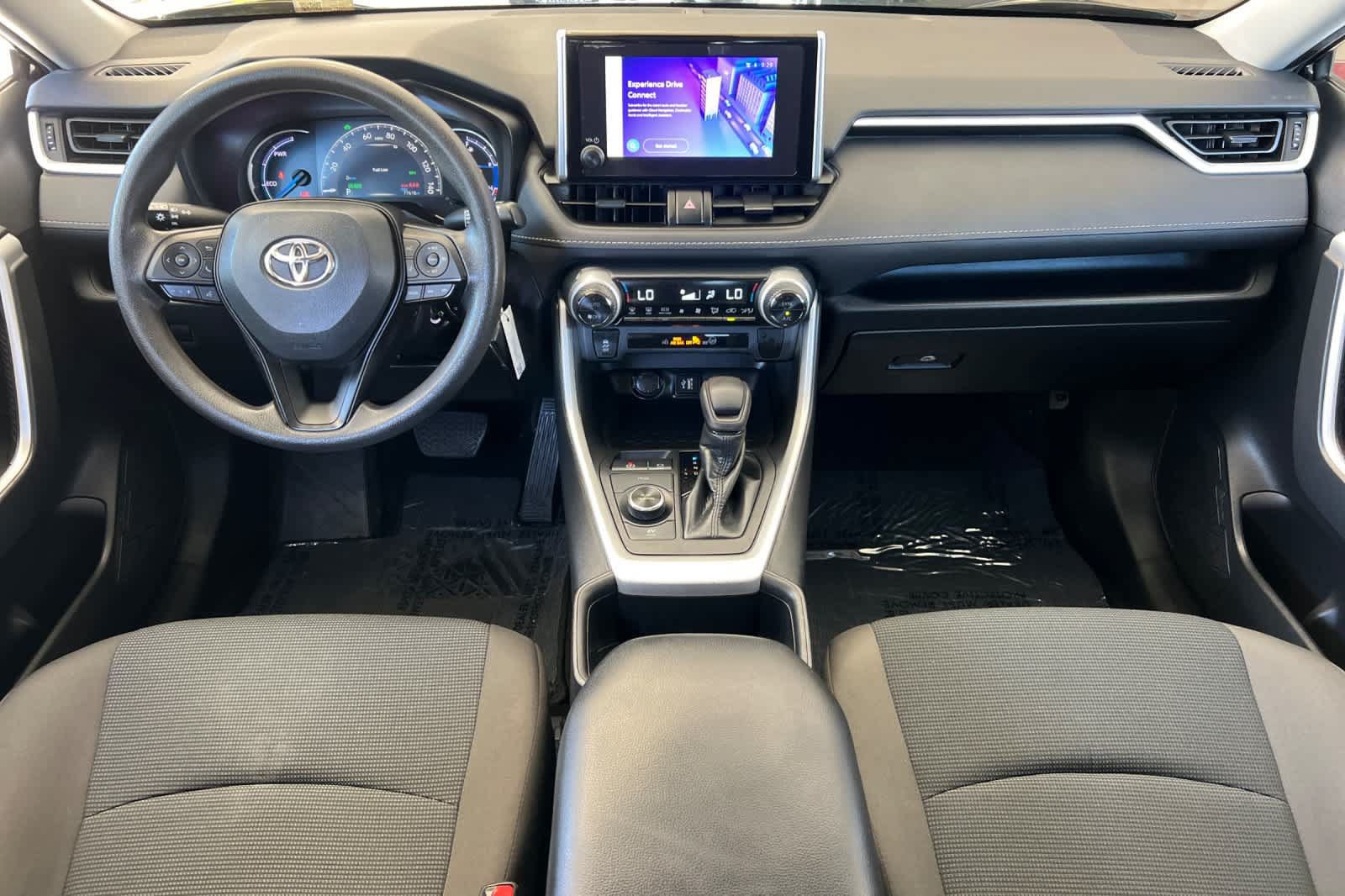 Certified 2023 Toyota RAV4 LE AWD/4WD image 3