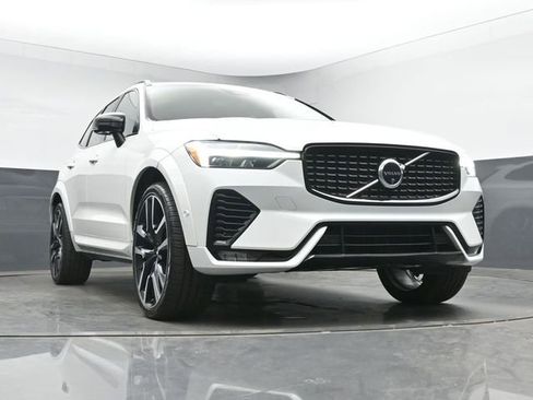 Used 2024 Volvo XC60 B5 Ultimate AWD/4WD image 39