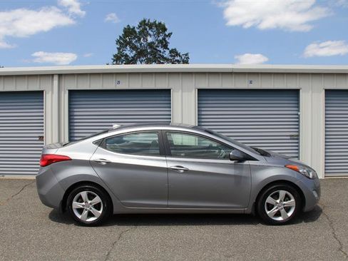 Used 2013 Hyundai Elantra GLS w/ Preferred Pkg FWD image 8