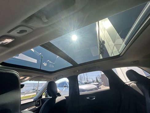 New 2026 Volvo XC60 T8 Ultra w/ Climate Package image 24
