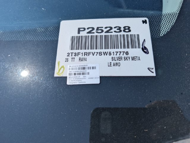 Used 2025 Toyota RAV4 LE AWD/4WD image 34