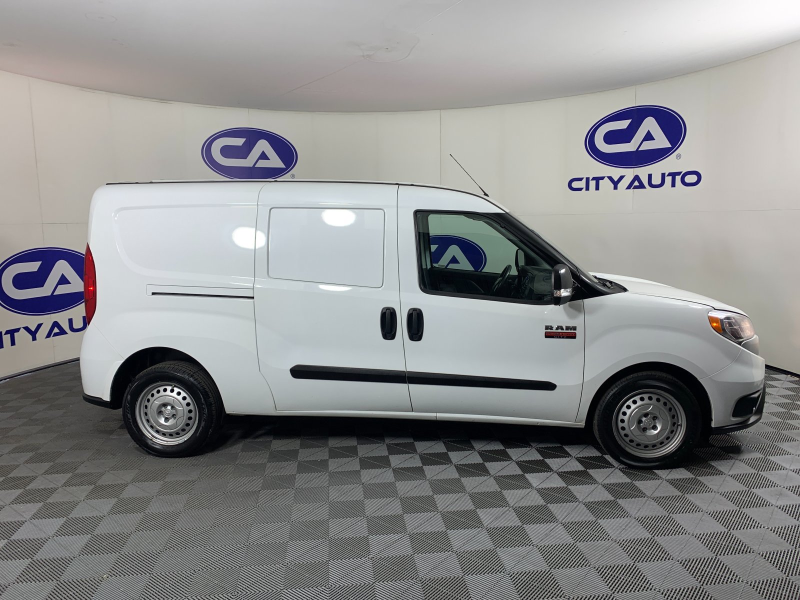 Used 2022 RAM ProMaster City Tradesman FWD image 2