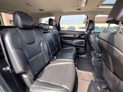 Used 2020 Kia Telluride S w/ S 8 Passenger Seating Package FWD image 43